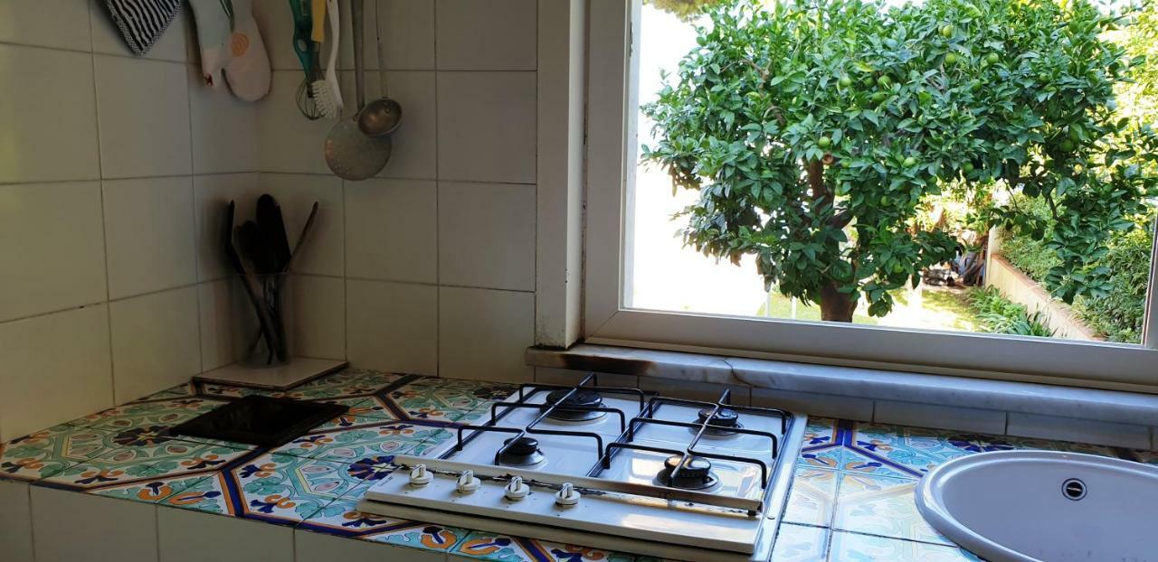 Villa Del Melograno Patti Kültér fotó