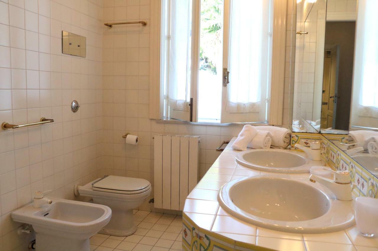 Villa Del Melograno Patti Kültér fotó
